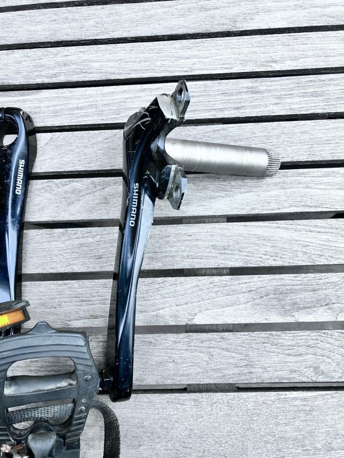 Shimano vevparti med pedaler