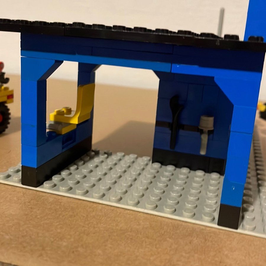 Lego 6363 Auto service station