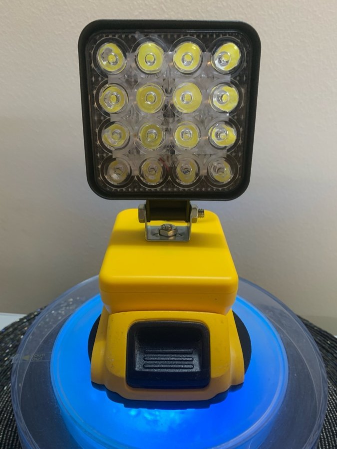 Portabel LED Spotlight för DeWalt 18V Batteri - Sladdlös 4-tums Arbetslampa