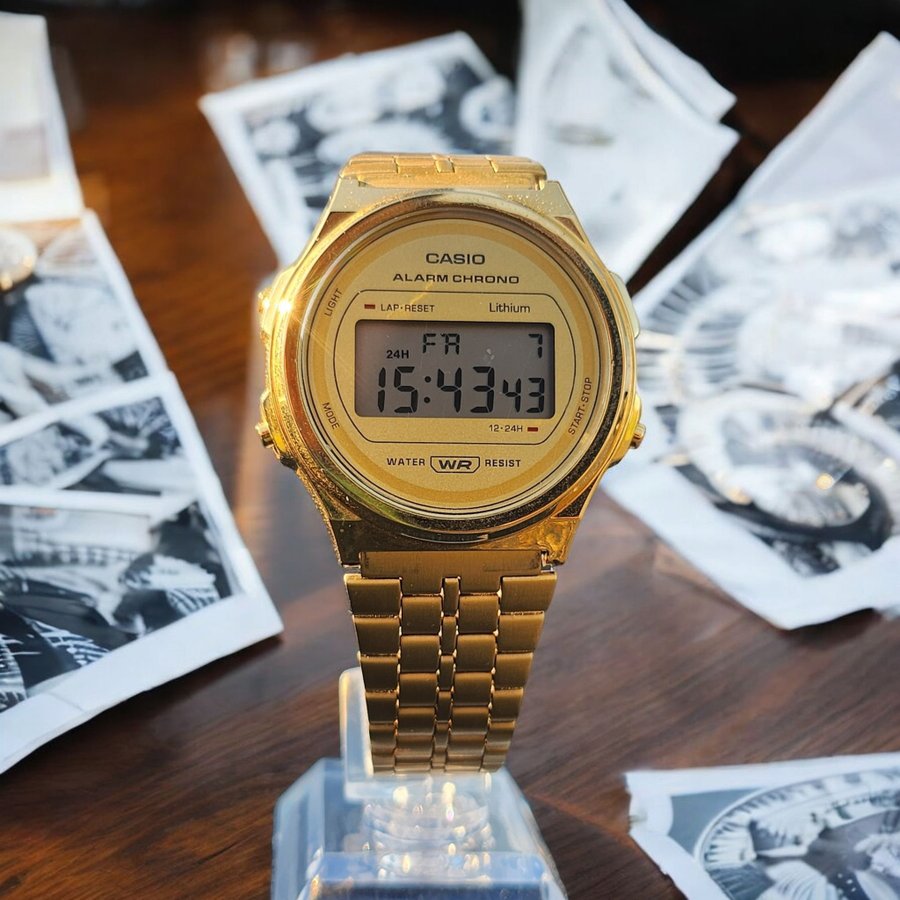 Casio Alarm Chronograph Guld Armbandsur