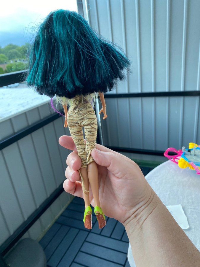 DOCKA Monster High Cleo de Nile - tror jag att den heter