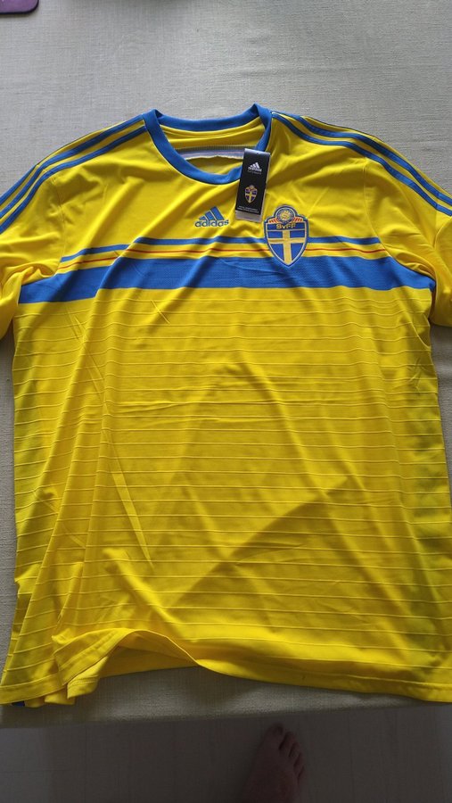 Landslagets Sverige tröja 14/15 Adidas gul tröja storlek 3XL