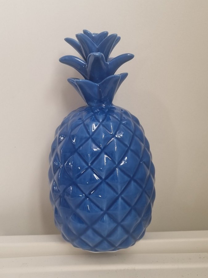 KORT AUKTION 2 st Blå Keramik Ananas Dekoration