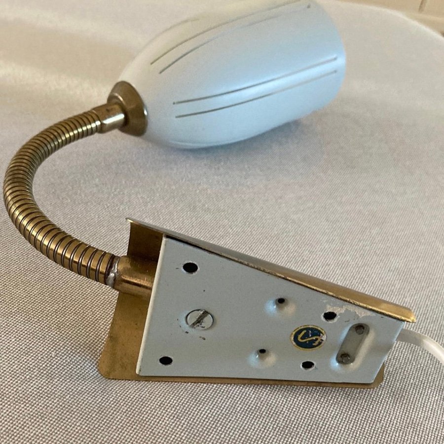 Vägglampa med böjbar arm "Retro” 40-50 tal