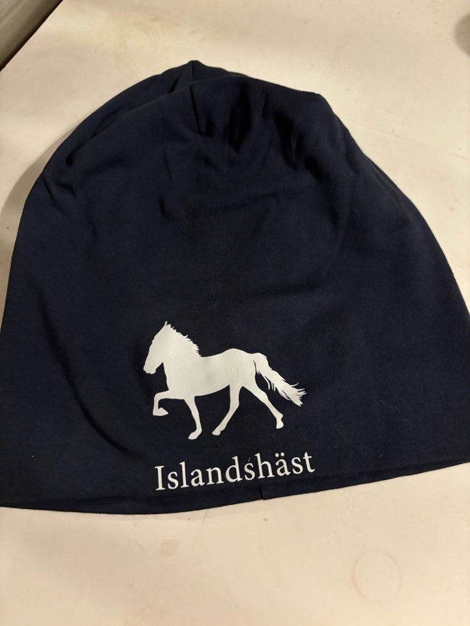 Mössa, Toppluva, Islandshäst, Nyvara, 30 kr