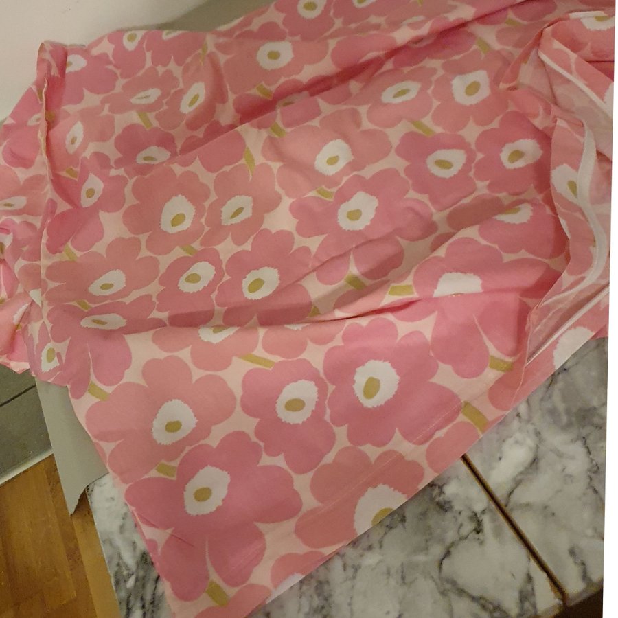 Marimekko Unikko rosa tyg