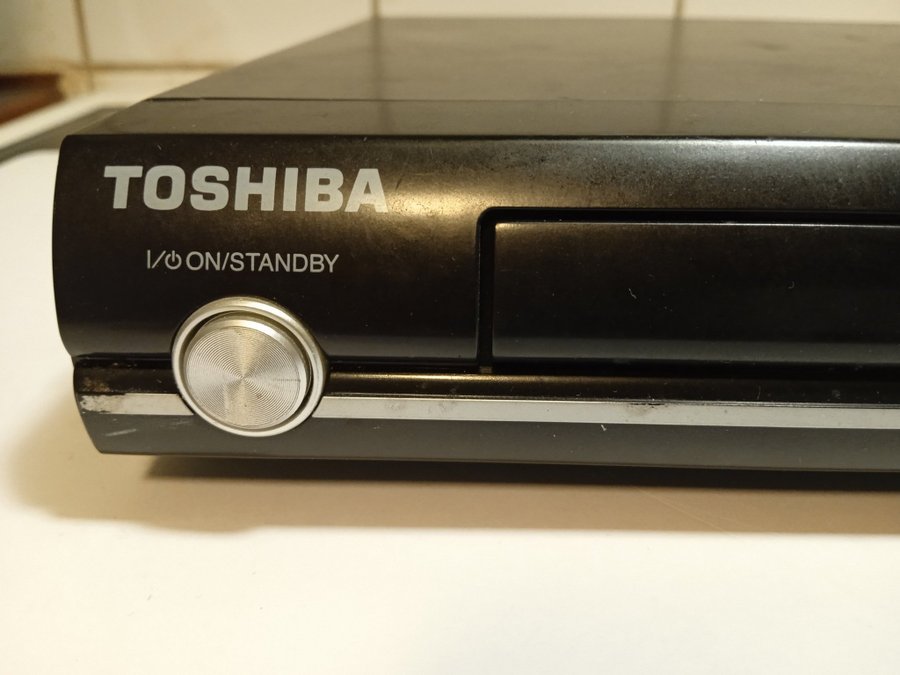 Toshiba SD-186EKE DVD-spelare slim