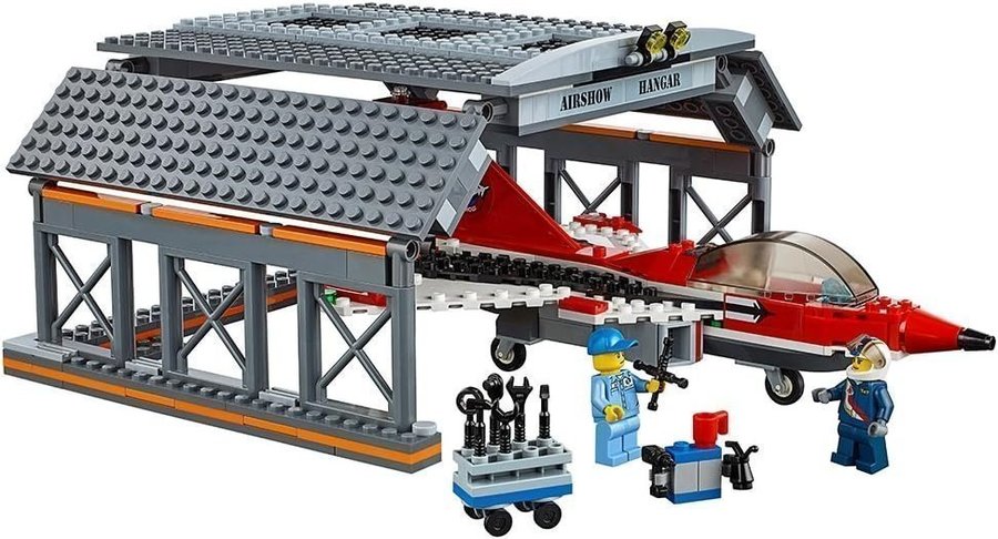 LEGO City Airport 60103 Airport Air Show Building Kit (670 d), år 2016.(oanvänt)