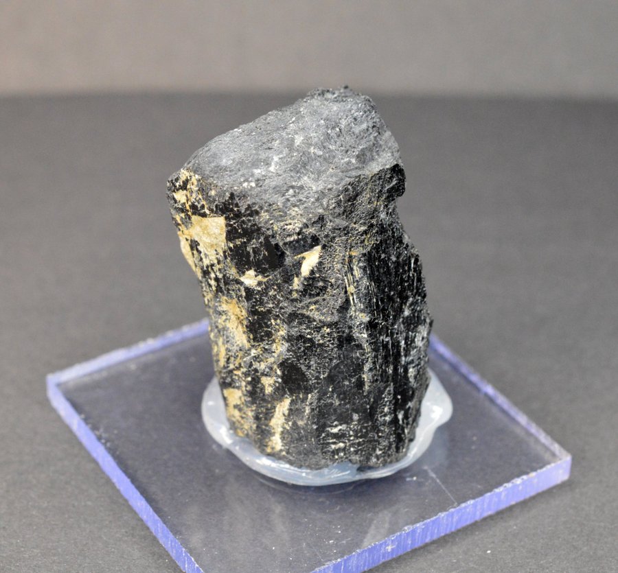 Turmalin var. Schörl, (black Tourmaline var. Schorl)