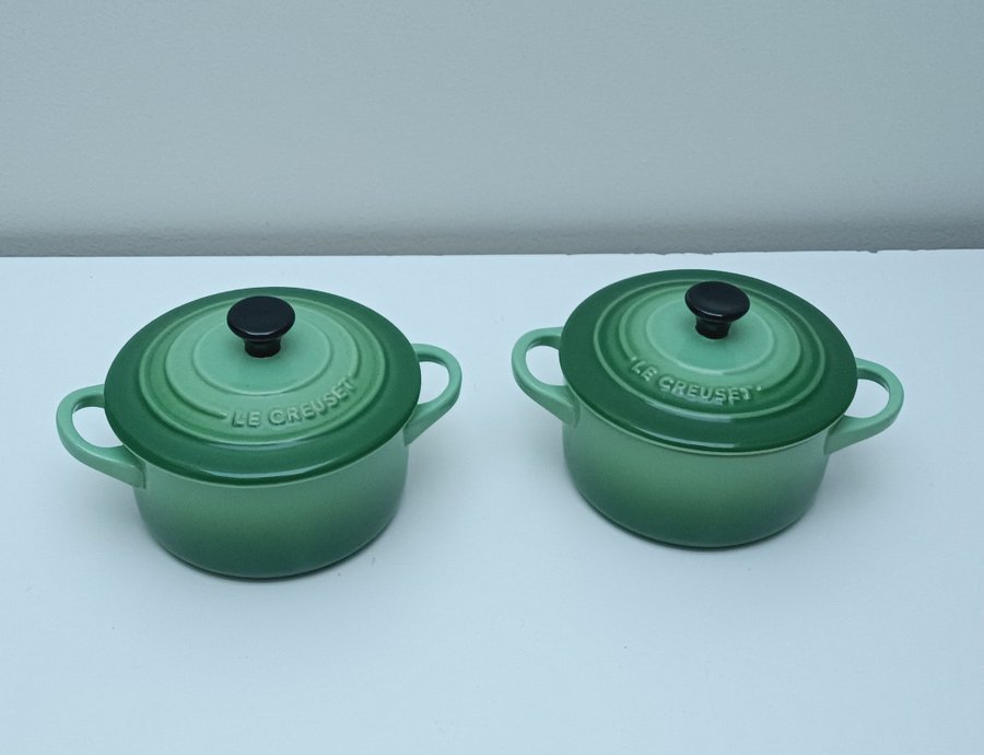 2 styck Le Creuset gröna minigrytor i fint skick!