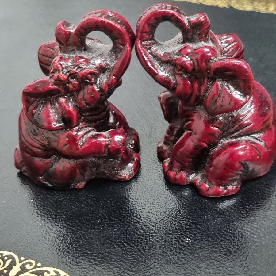 sittande elefantfigurer for Good Luck