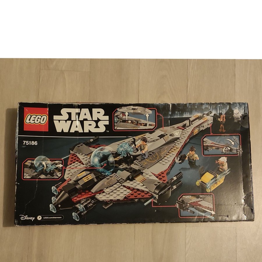 Lego Star Wars 75186 The Arrowhead Oöppnad