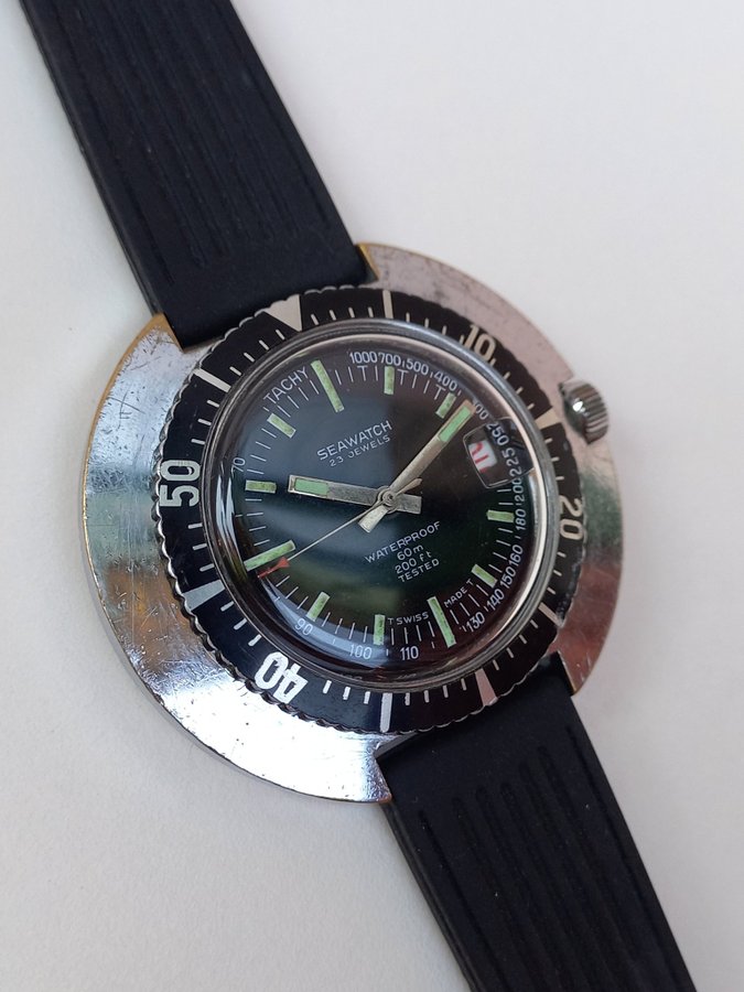 VINTAGE NICE AND RARE SEAWATCH UFO CASE DIVER WATCH FROM 70S