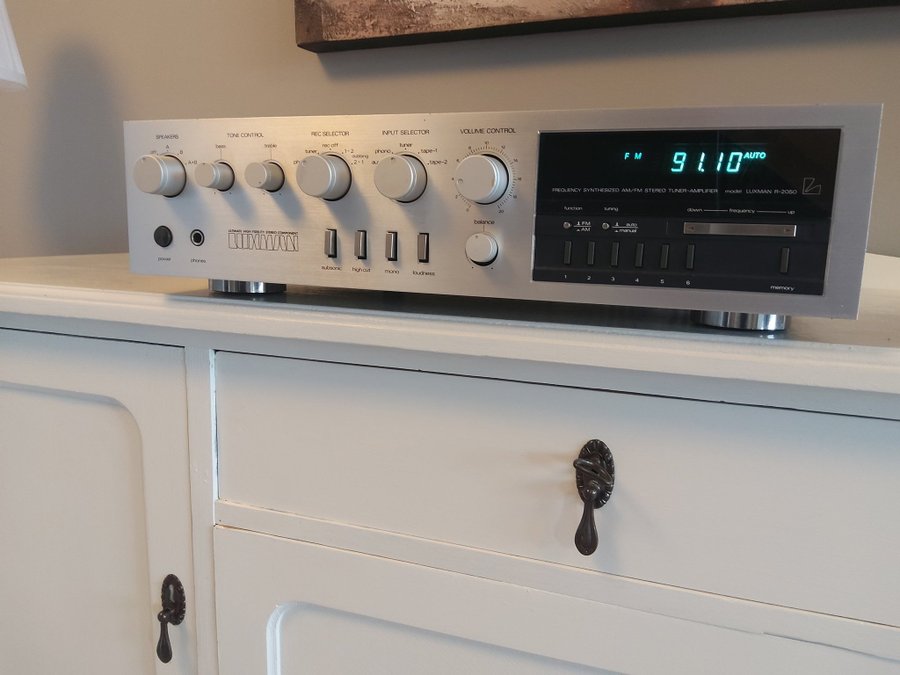 Luxman R 2050 Stereo Receiver