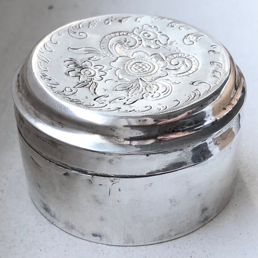 Pehr Alfred Weström silver dosa 1800-tal Uppsala