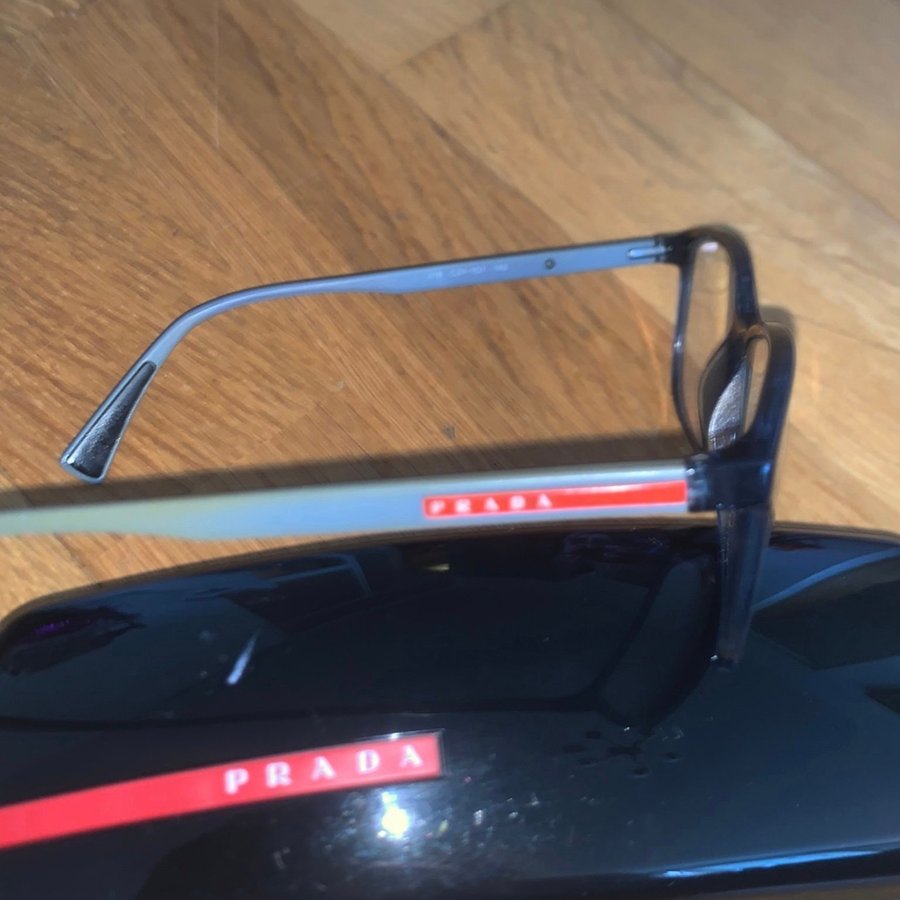 Prada Linea Rossa Lifestyle Glasögon 18 CZH-101 140