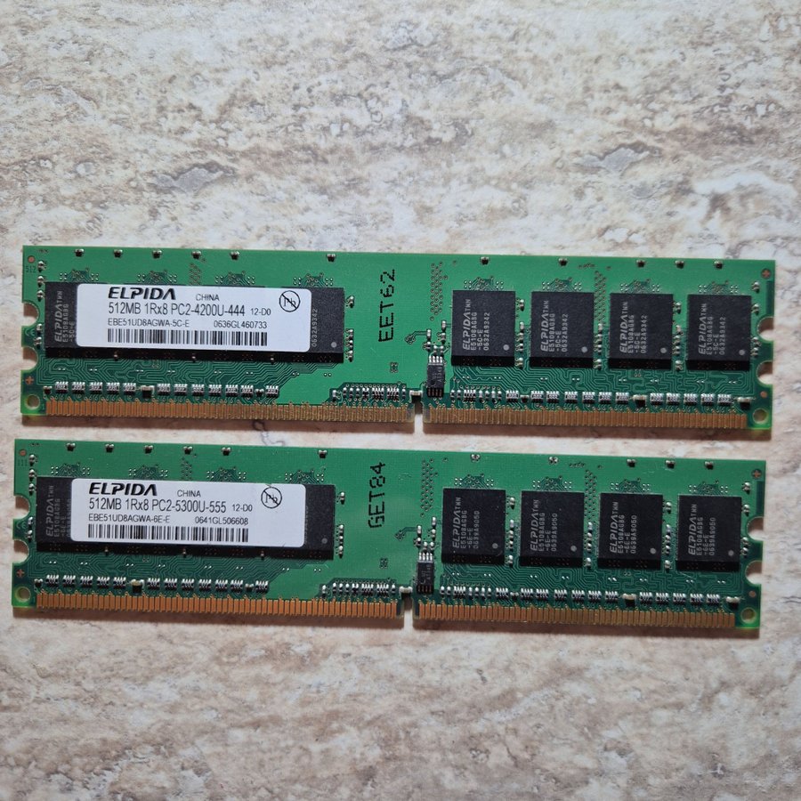 2x 512MB DDR2