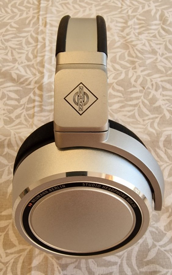 Neumann NDH 20 Studio Headphones