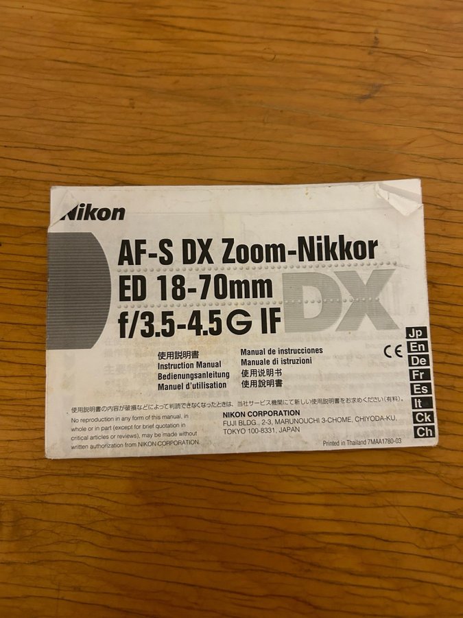 Nikon AF-S DX Zoom-Nikkor ED 18-70mm f/35-45G IF Objektiv