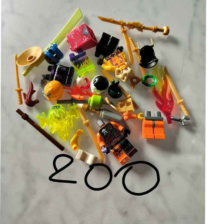 Lego Ninjago Minifigurer och Tillbehör