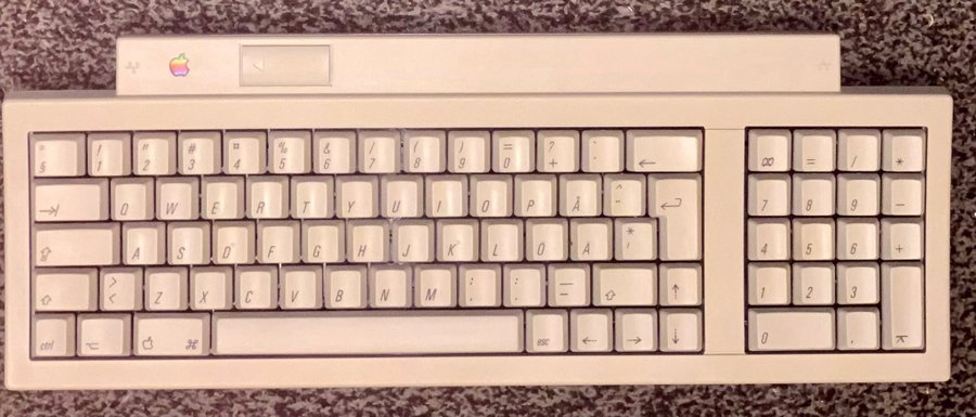 Apple Keyboard M0487 Svensk Layout