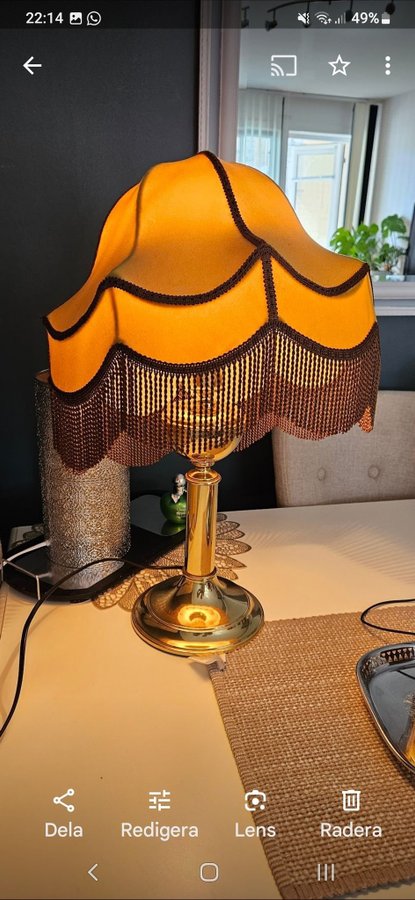 Antik Gul bordslampa med fransar