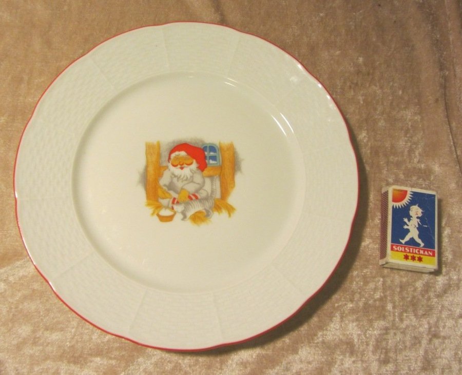 V5269 flat Tallrik Jul Tomte Thun Boheme Karlsbad