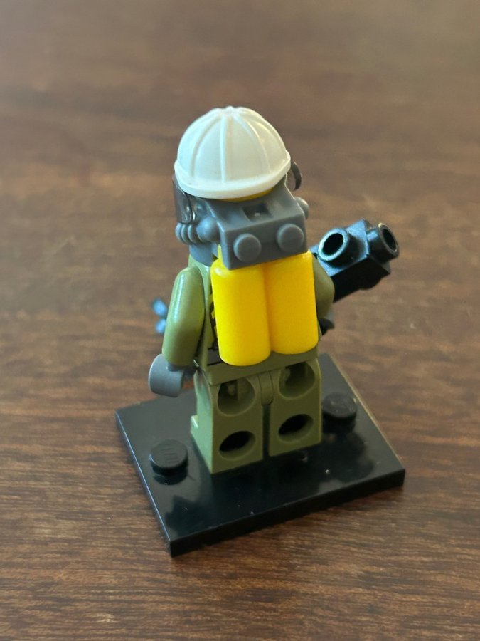 Lego City - Volcano Explorer Minifigure