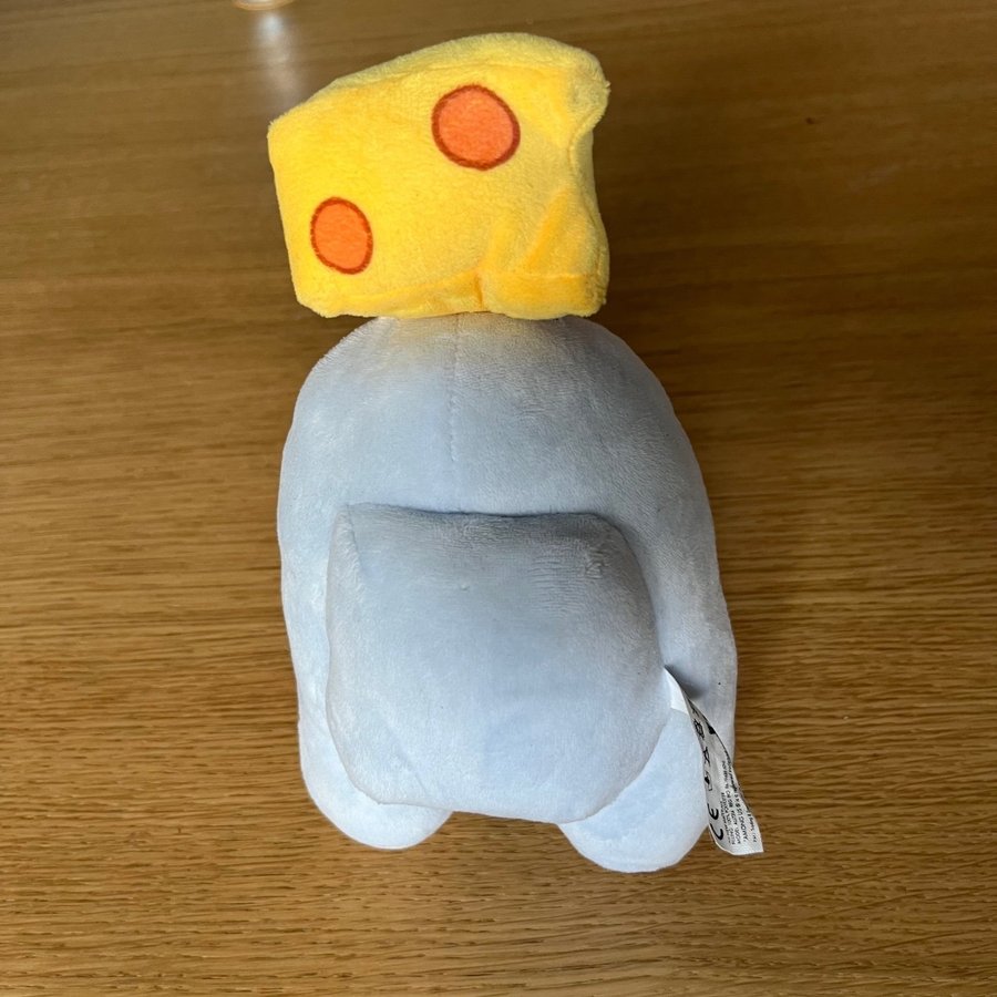 Among Us Plyschfigur • Cheese Crewmaste plush