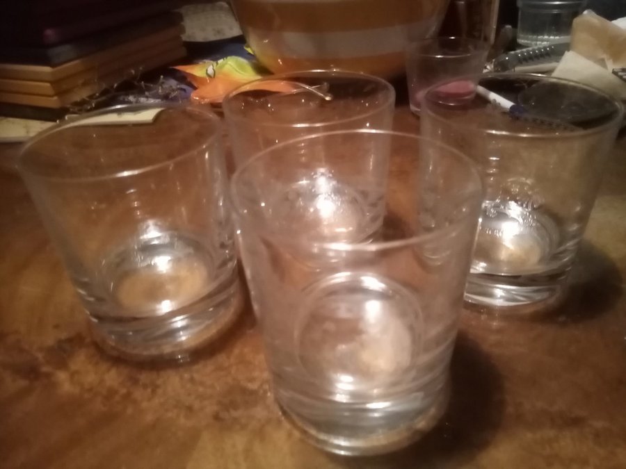 4 whiskeyglas med mönster