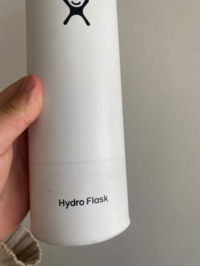 Hydro Flask Vattenflaska Vit 621ml