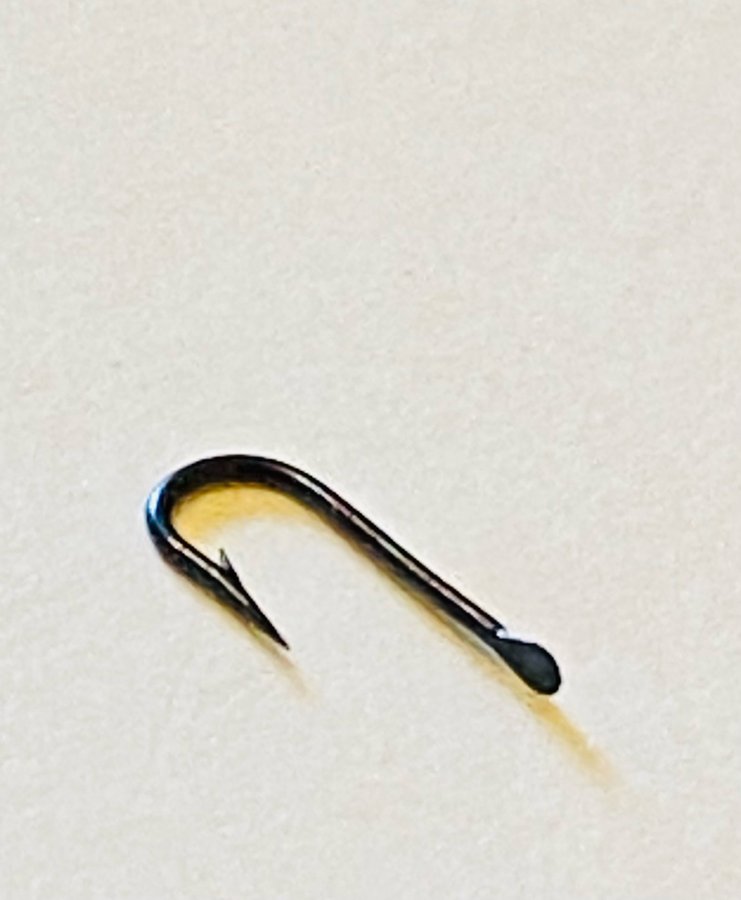 MUSTAD nr 30 Qual 2305 Minikrokar utan ögla 100st i sin original ask