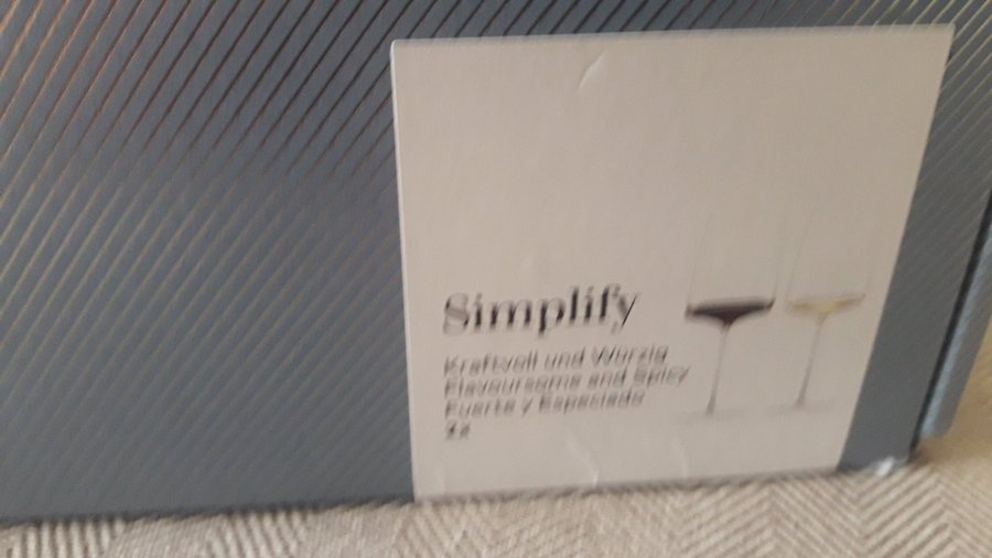 Zwiesel Glas Simplify Vinglas x 2. För både rött och vitt. SUPERLÄTTA TUNNA. LYX