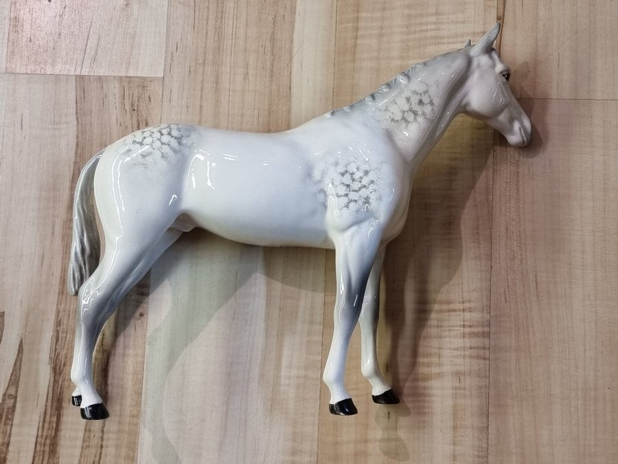 Beswick race horse