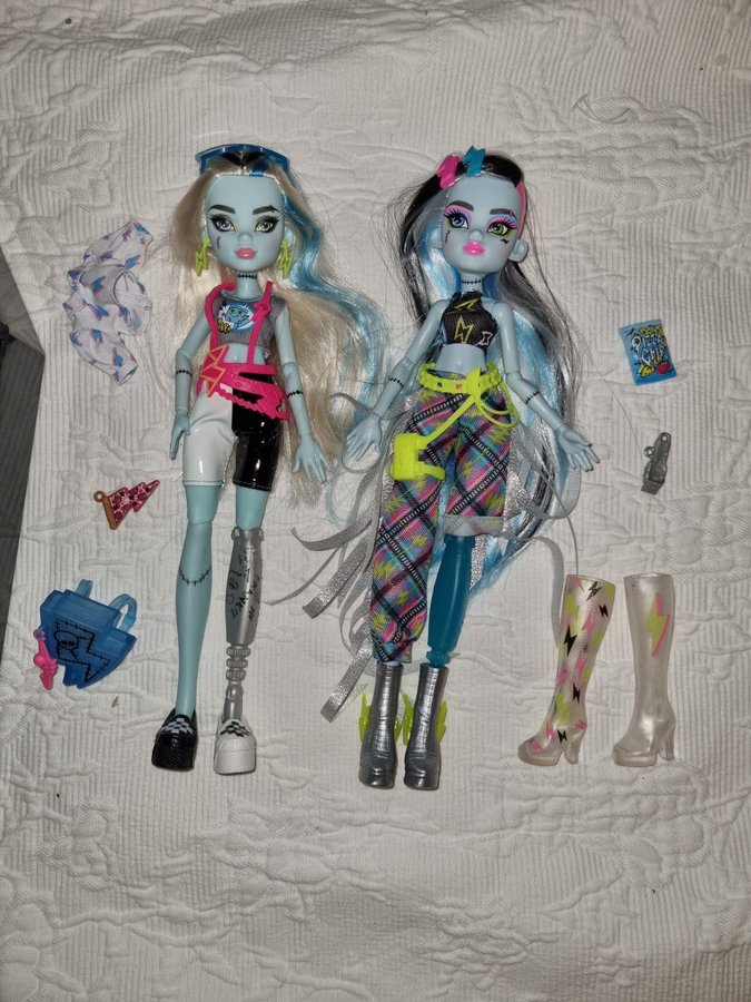 Monster High G3 Frankie Stein Core och Skulltimate Secrets Neon Frights