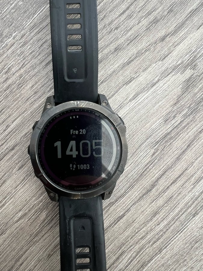 Garmin Fenix 7 Sapphire Solar - Svart