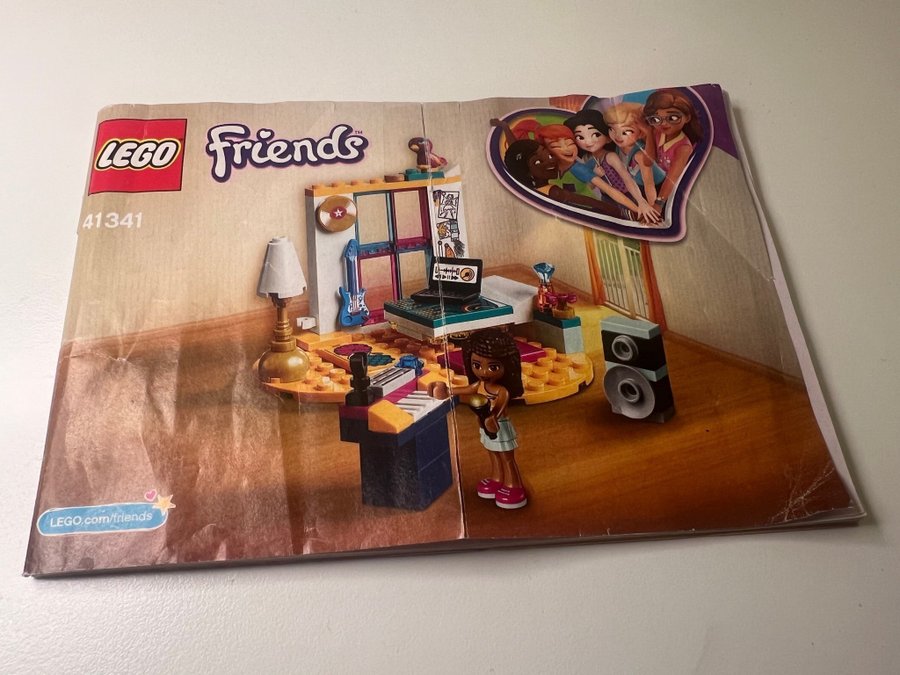 Lego Friends Andrea’s bedroom