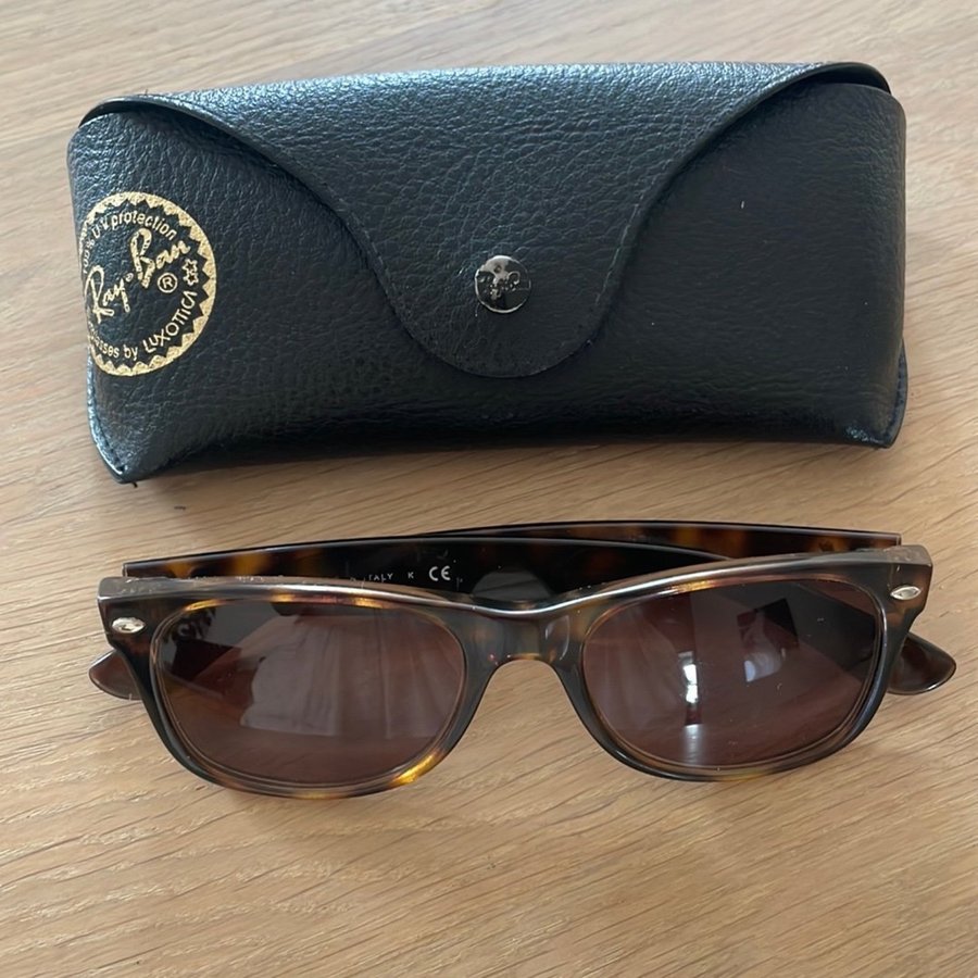 Ray-Ban New Wayfarer Solglasögon