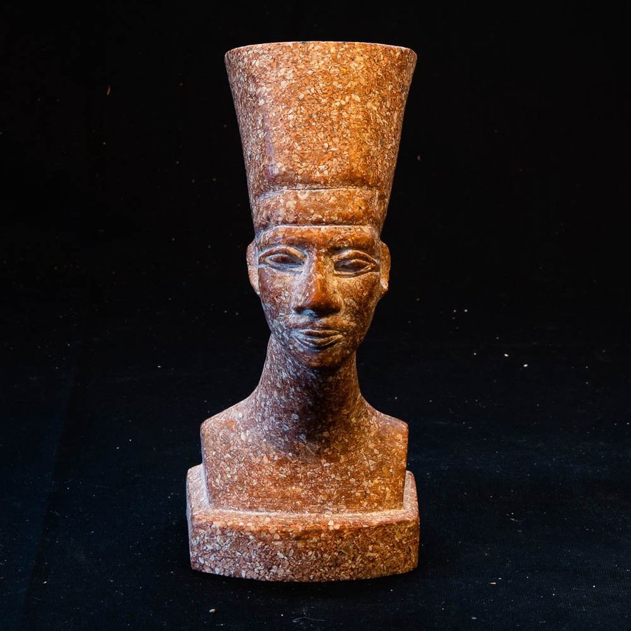 Egyptisk byst av drottning Nefertiti