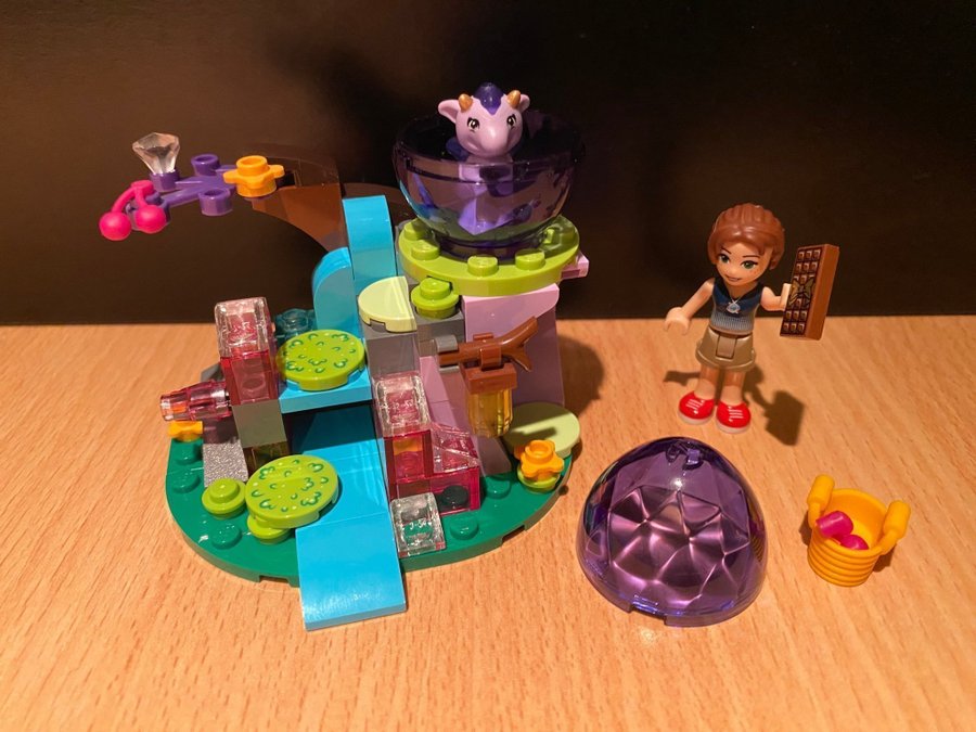 Lego Elves 41171 Emily Jones och den lilla vinddraken