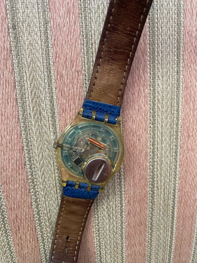 Swatch quartz klockan i fint design , vintage