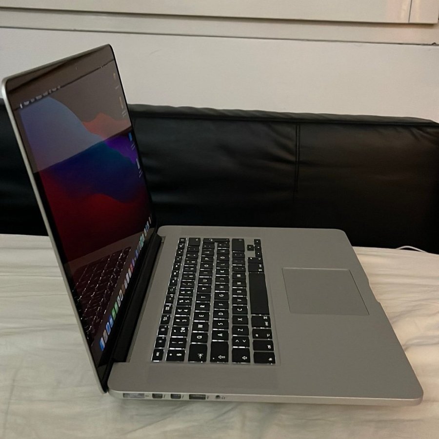 MacBook Pro (Retina, 15-inch, Early 2013 i7-2,7 GHz 16GB 512SSD