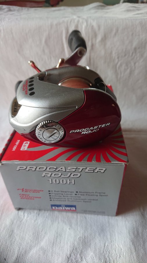 Daiwa Procaster Rojo 100H