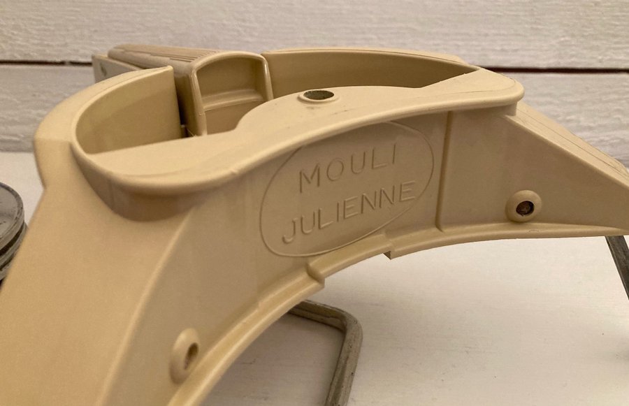 Retro Mouli Julienne råkostkvarn ”Månlandare” Slicer. Moulinex. Made in France.