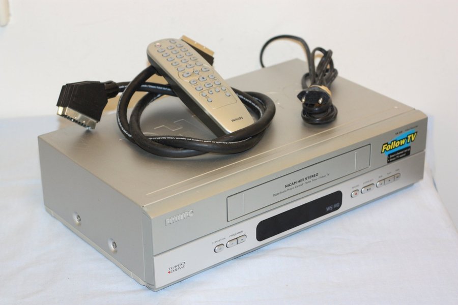 Videobandspelare/VHS Philips modell VR 550/02