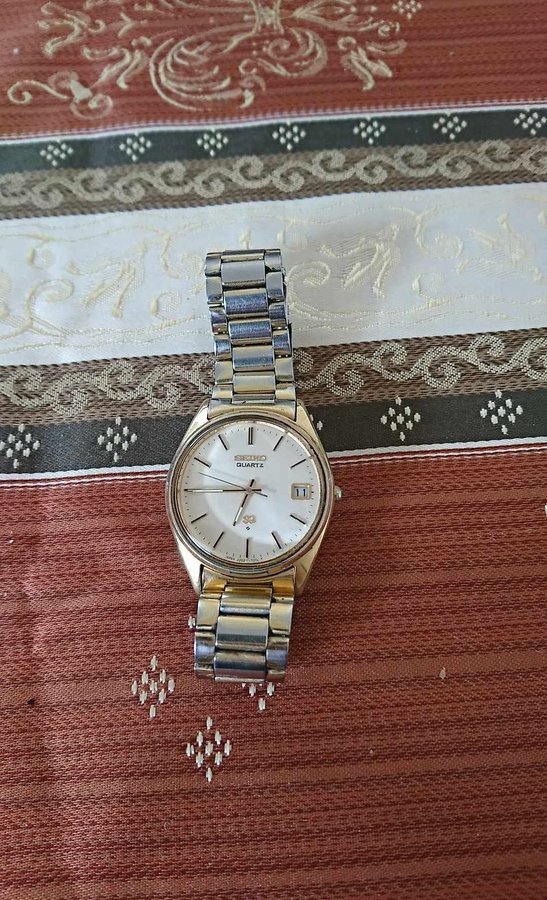 Seiko quartz SQ herrur guld på stål