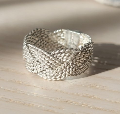 Vacker handgjord filigran silver ring