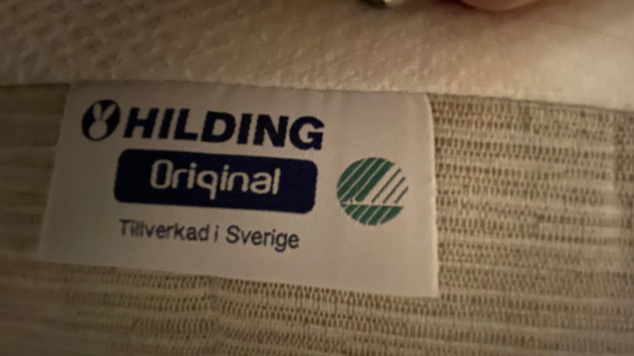 Hilding Original kvalitetssäng med sänggavel 120 cm