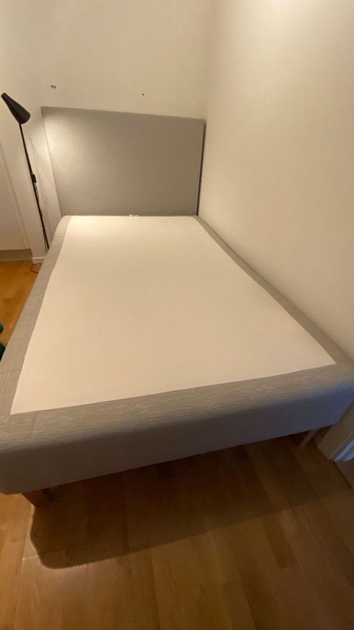 Hilding Original kvalitetssäng med sänggavel 120 cm