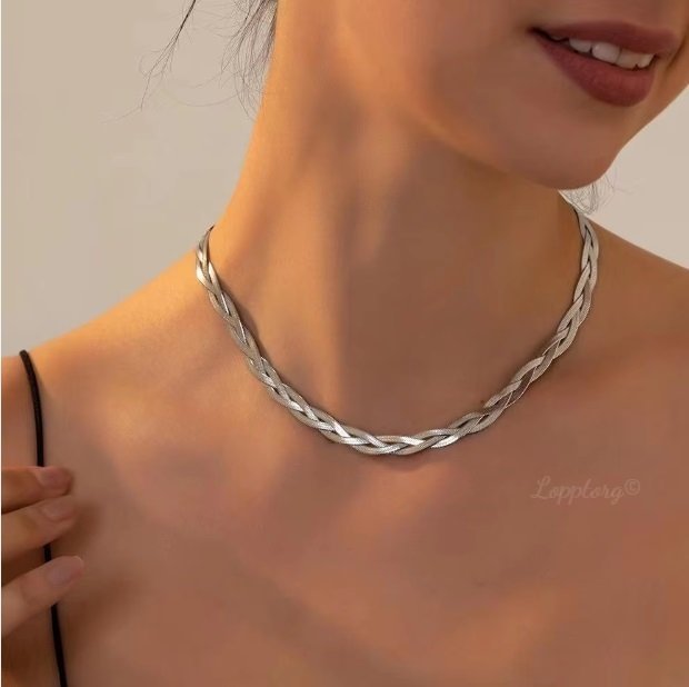 Flättat platt halsband ormlänk snake silverpläterad collier chocker stämp ssteel